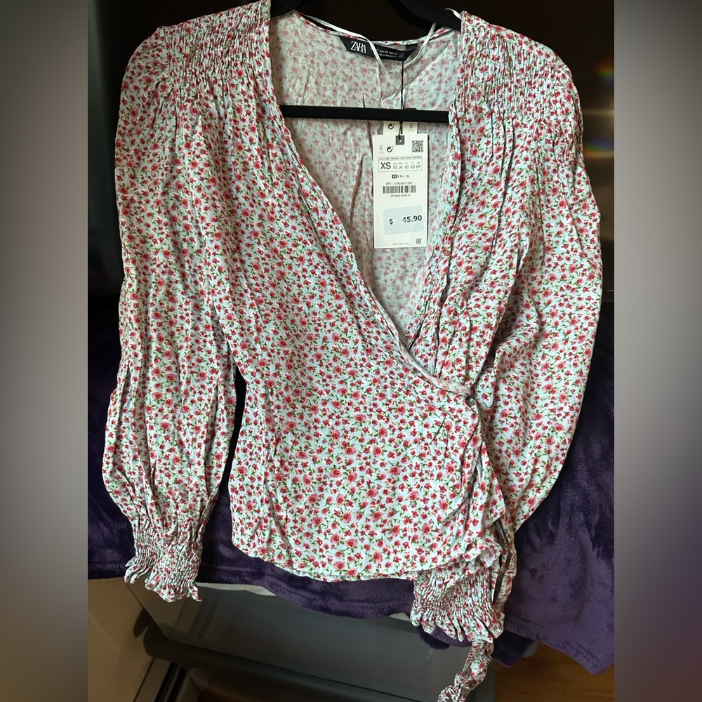 Brand new floral blouse, ZARA, Size XS